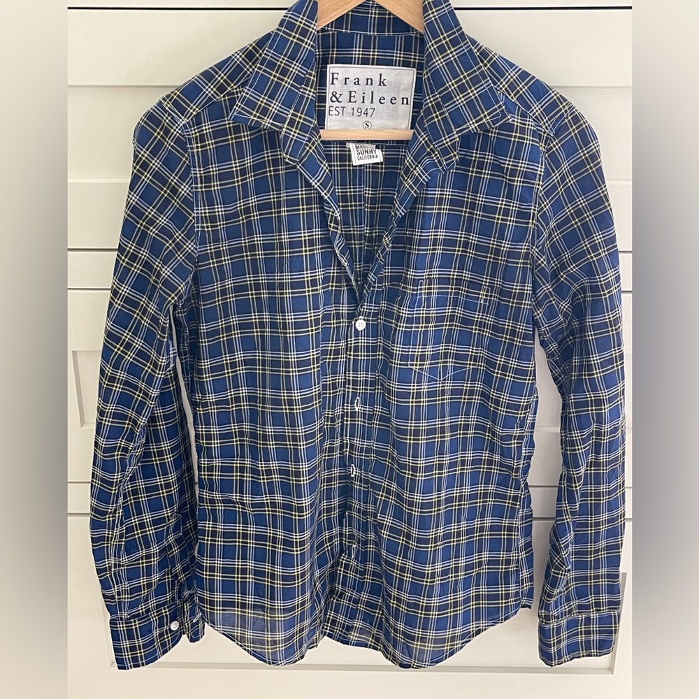 Frank & Eileen Barry button down